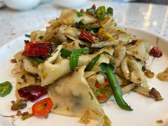 酸菜炒软饼-赵小姐丨新中餐(曲江店)