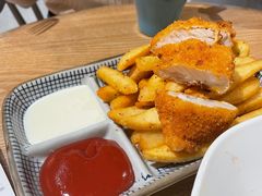 -HELLO 27 意面·沙拉·帕尼尼