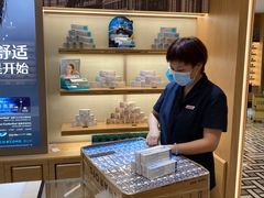 -茂昌眼镜(南京东路店)