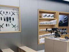 -DJI大疆(深圳华强北曼哈授权体验店)