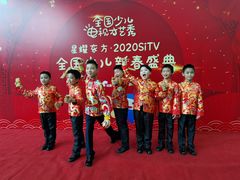-蓝话筒·少儿成人演讲口才·主持朗诵·戏剧表演(大华第一坊店)