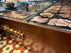 -Laderach 莱德拉(上海环贸iapm店)