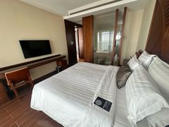 -三亚湾海居铂尔曼度假酒店