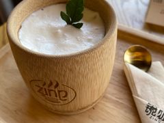 -ZING COFFEE 镜咖啡