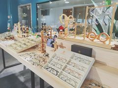 -Trend1881视光·蔡司视觉(领展广场店)