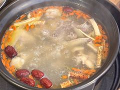 -濠轩阁特色生蚝火锅(水湾路店)