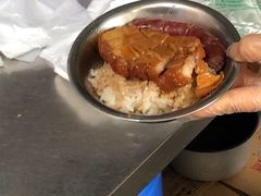 -梁阿婆廿年老牌扣肉糯米饭