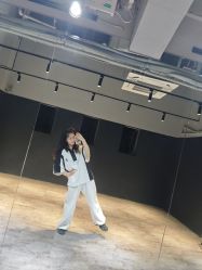 -CASTER跳舞俱乐部