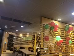 -麦当劳(海岸城店)