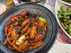 -肥肥虾庄·金牌油焖大虾(汉口城市广场店)