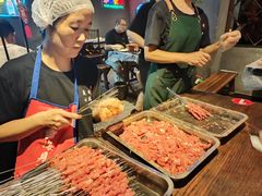 -老街烧烤大排档·地道湖北菜·龙虾馆(汉口火车站店)