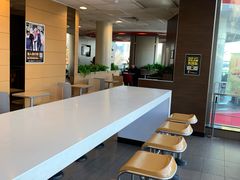 -麦当劳(展览路店)