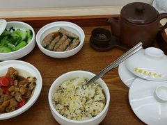 -雪梅月子中心(华侨城店)