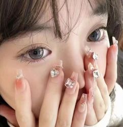 -董小姐日式美甲美睫·皮肤管理