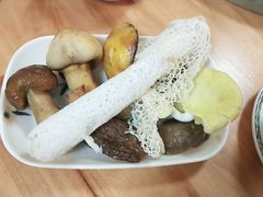 -云南野生菌石锅鱼石锅鸡(大金塔店)
