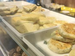 -护国寺小吃店(红莲南路店)