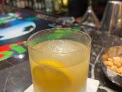 -龙虾酒吧扒房(宁波香格里拉店)