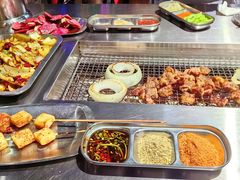 -马路牙子烧烤音乐酒馆(望京店)