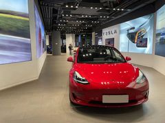 -TESLA 特斯拉(上海太古汇体验店)