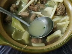 馄钝老鸭煲-老品芳