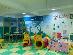 -成都保利公园皇冠假日酒店(熊猫基地店)
