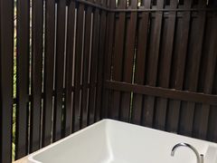 -三亚亚龙湾五号度假别墅酒店