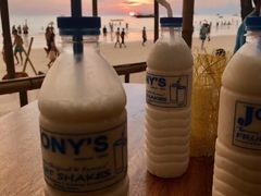 -Jonah's Fruit Shake & Snack Bar