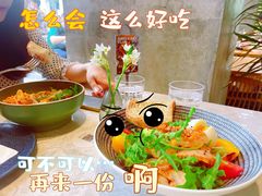 鸡肉凯撒沙拉-gaga(金地威新中心店)