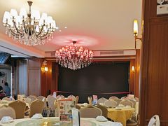 -鹏城人家海鲜酒家·23年老字号(较场尾店)