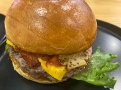 蘑菇培根牛肉堡-龙治汉堡(中华城店)