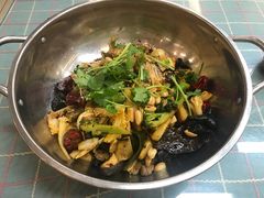 -川山城麻辣香锅(鼎汇美食城店)