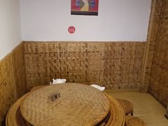 -傣家寨花园主题餐厅