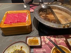 -牛YO寿喜烧·铁板烧和牛火锅自助(市府恒隆店)