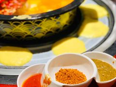 油碟-蜀滋香鲜鱼火锅(黄金路店)