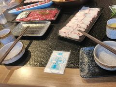 -鹿鸣山草本茶香火锅(园西路店)
