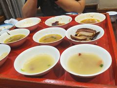 -蓝田九大碗民俗食府(蓝田店)