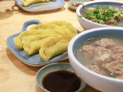 -老新隆牛肉锅贴(新街口店)