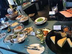 -唐拉雅秀酒店-西锦汇空中BBQ·思创餐厅