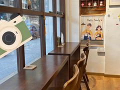 -C.Y Cafe