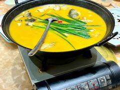 特色鱼头汤-小龙酒家(桂平路店)