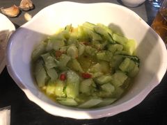 刀拍黄瓜-壹号院音乐餐厅•烤全羊•新疆菜(浐灞店)
