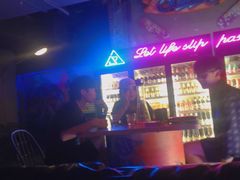 -UP嘻哈酒吧(粉巢店)