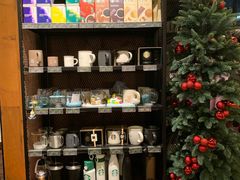 零售区-星巴克(湖州梅地亚广场店)