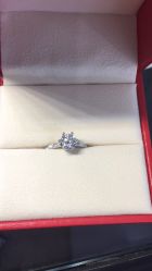 -威德钻石-克拉钻大本营(南京东路店)