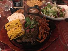 -Pistolera Mexican Cantina女枪手墨西哥餐厅(碧云路店)