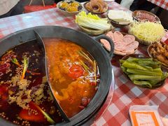 -赵美丽·重庆社区火锅·直营店(火车东站·中豪国际店)