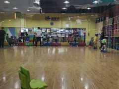 -米高蓝斯克国际轮滑中心(中铁建店)