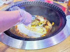 -营信刘罗锅铁锅炖(民主店)