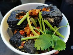 -黑色经典臭豆腐·湖南特产(步行街店)