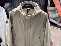 -迪桑特DESCENTE(青岛山东路万象城店)